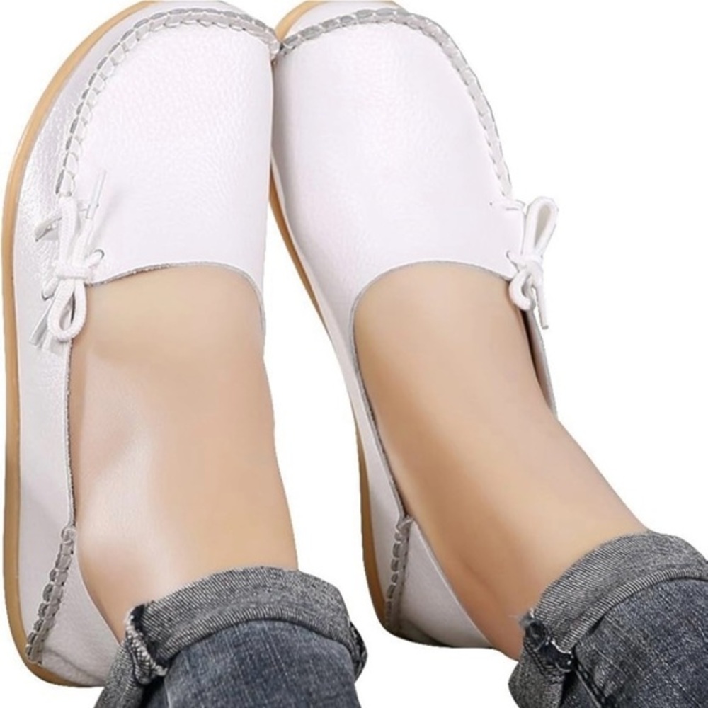 La PINTA  Women's White Leather Loafers SIZE 37